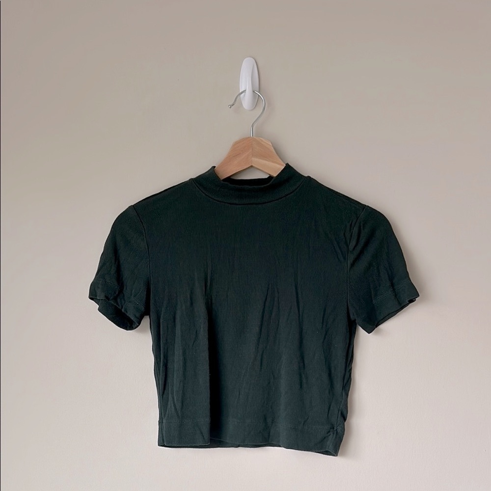 Aritzia Gonzalo T-Shirt Scarab Size S